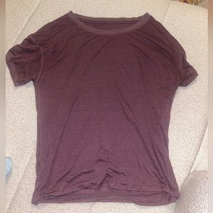 maroon workout top